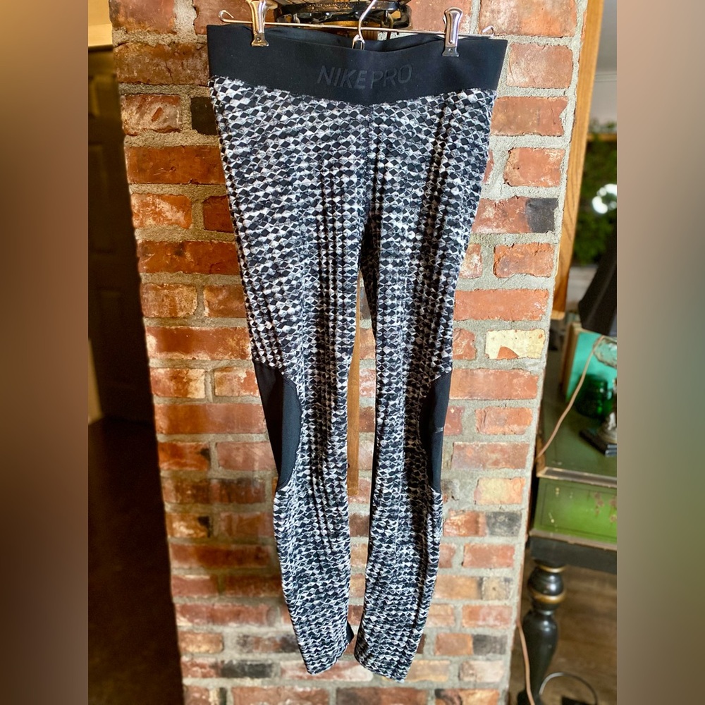 Nike Pro Hyperwarm tights